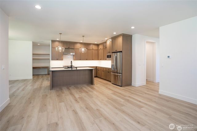 2746 Sunset Court, Steilacoom, WA 98388