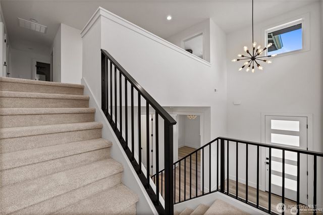 2746 Sunset Court, Steilacoom, WA 98388