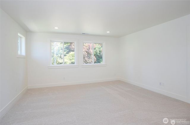 2746 Sunset Court, Steilacoom, WA 98388