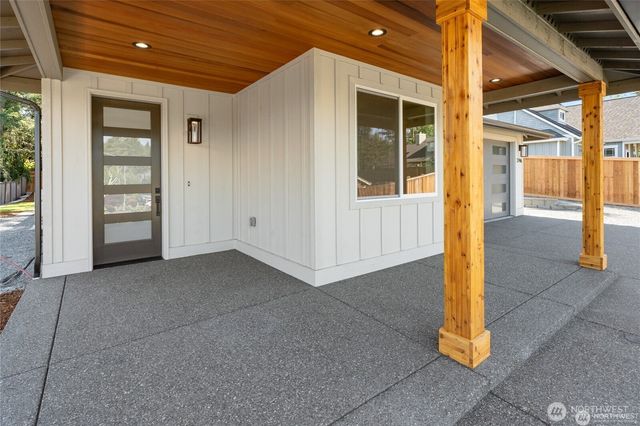 2746 Sunset Court, Steilacoom, WA 98388