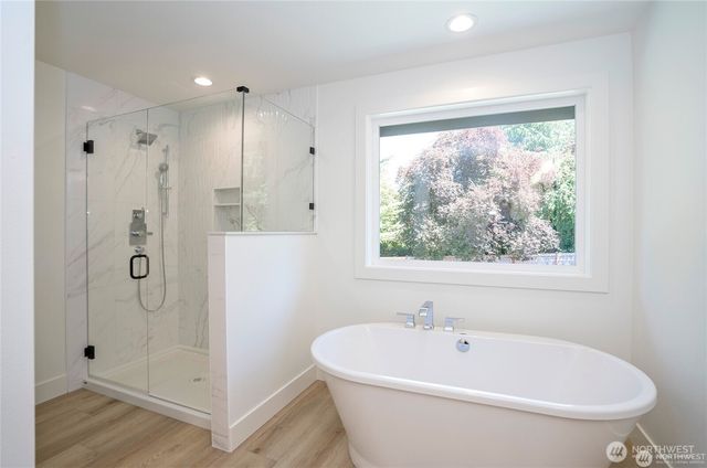 2746 Sunset Court, Steilacoom, WA 98388