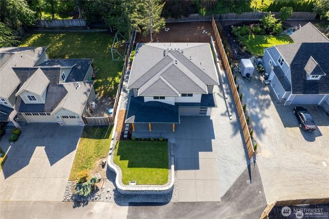 2746 Sunset Court, Steilacoom, WA 98388