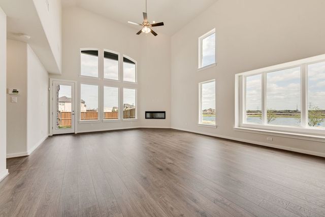 214 Landon Trail, Fate, TX 75189