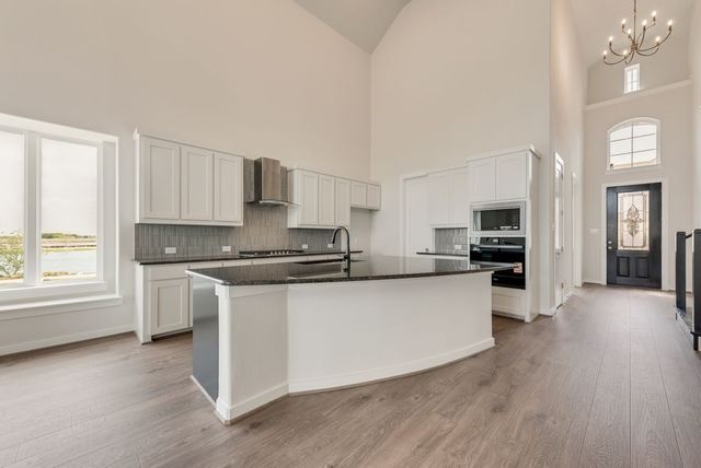 214 Landon Trail, Fate, TX 75189