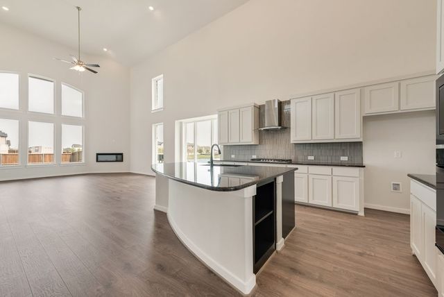 214 Landon Trail, Fate, TX 75189