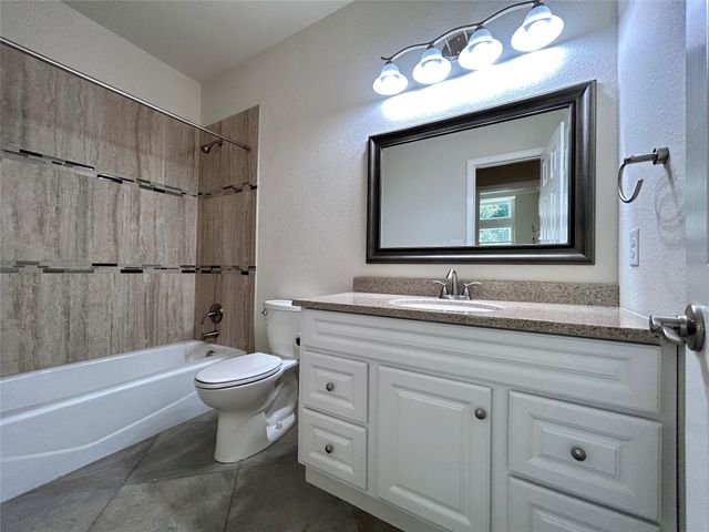 7307 Bar K Ranch RD B, Lago Vista, TX 78645