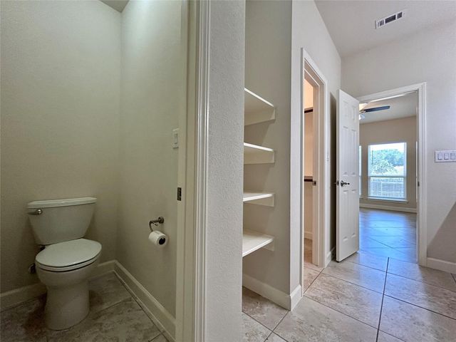 7307 Bar K Ranch RD B, Lago Vista, TX 78645