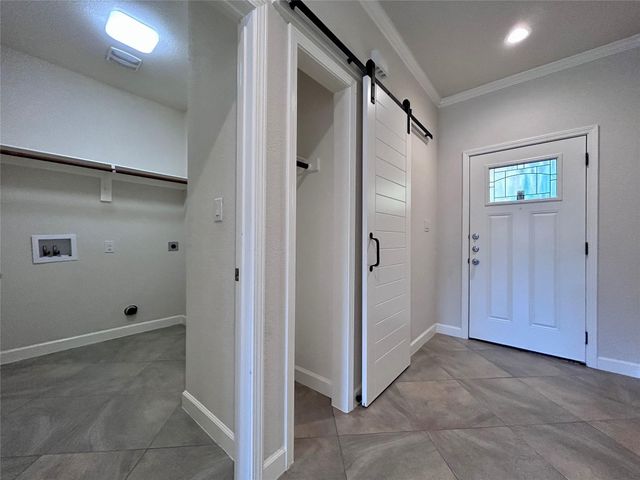 7307 Bar K Ranch RD B, Lago Vista, TX 78645