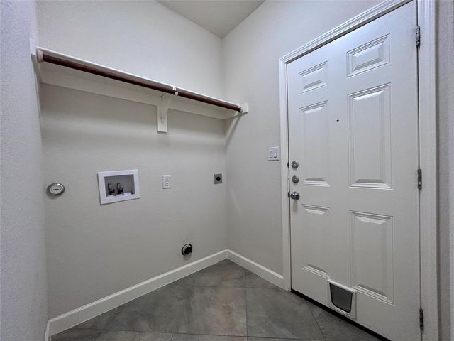 7307 Bar K Ranch RD B, Lago Vista, TX 78645