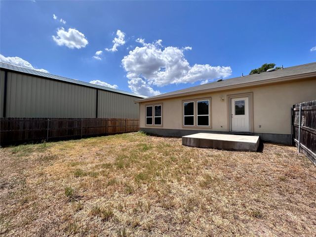 7307 Bar K Ranch RD B, Lago Vista, TX 78645