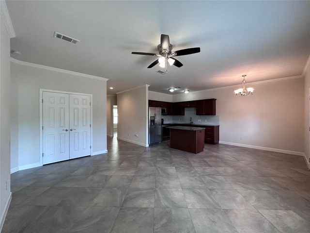 7307 Bar K Ranch RD B, Lago Vista, TX 78645