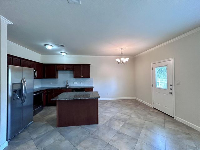 7307 Bar K Ranch RD B, Lago Vista, TX 78645