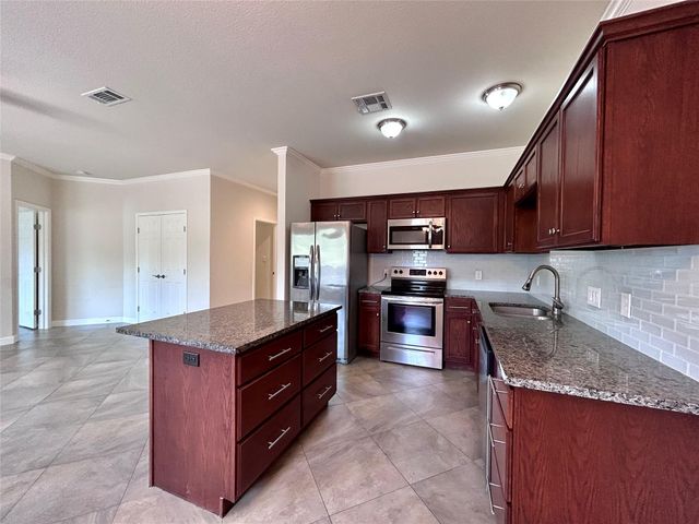 7307 Bar K Ranch RD B, Lago Vista, TX 78645