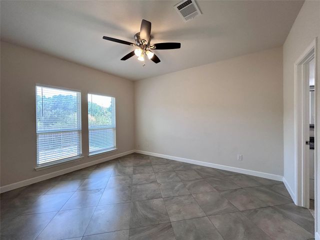 7307 Bar K Ranch RD B, Lago Vista, TX 78645