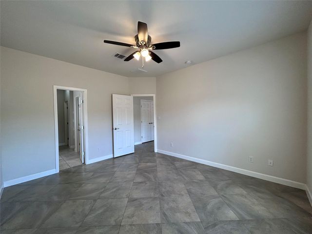 7307 Bar K Ranch RD B, Lago Vista, TX 78645