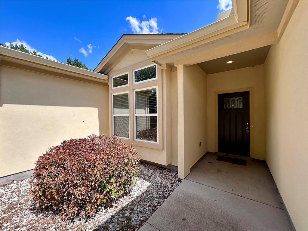 7307 Bar K Ranch RD B, Lago Vista, TX 78645