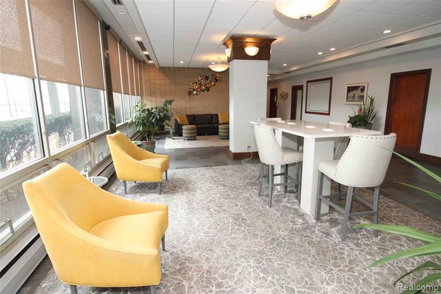 8900 E Jefferson Avenue 1418 1419, Detroit, MI 48214