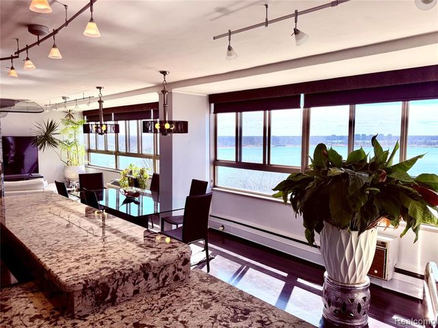 8900 E Jefferson Avenue 1418 1419, Detroit, MI 48214