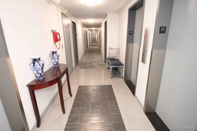 8900 E Jefferson Avenue 1418 1419, Detroit, MI 48214