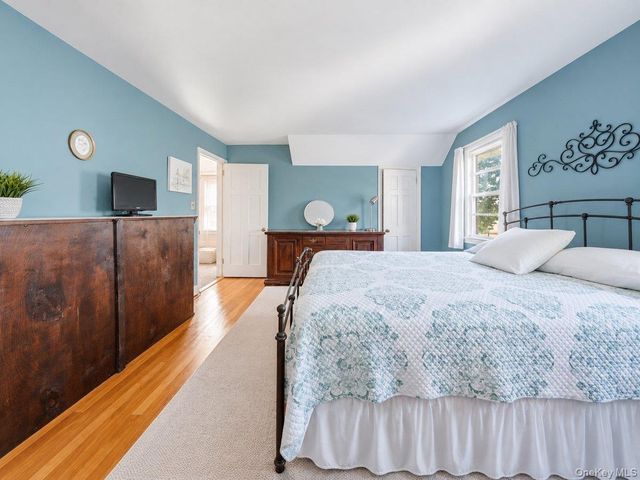 26 Huntington Drive, Yonkers, NY 10704