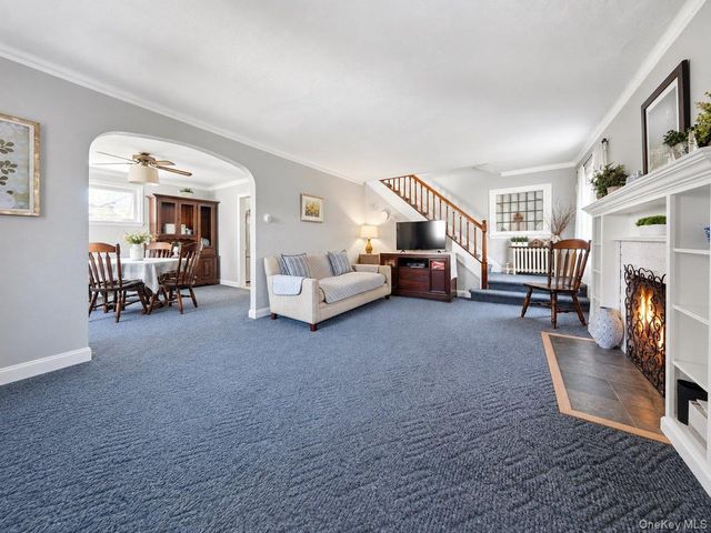 26 Huntington Drive, Yonkers, NY 10704