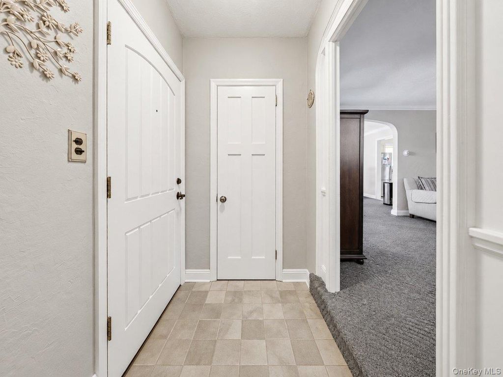 26 Huntington Drive, Yonkers, NY 10704 — photo 4