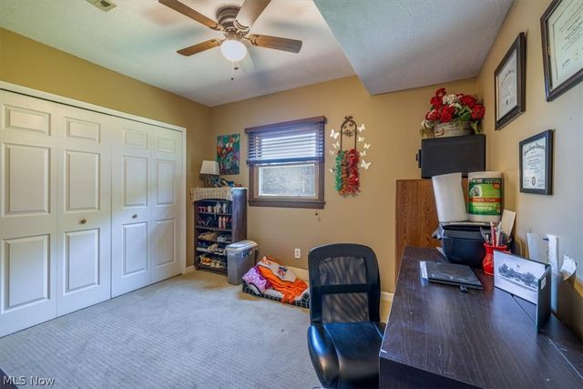 709 Oakhurst Drive, Amherst, OH 44001