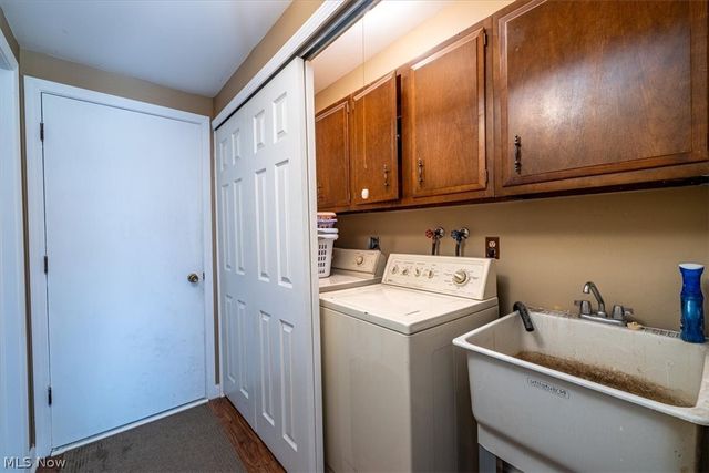 709 Oakhurst Drive, Amherst, OH 44001
