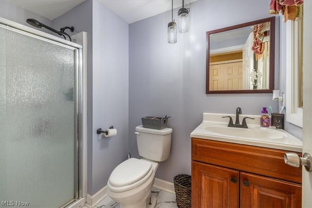 709 Oakhurst Drive, Amherst, OH 44001