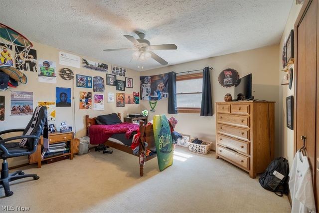 709 Oakhurst Drive, Amherst, OH 44001