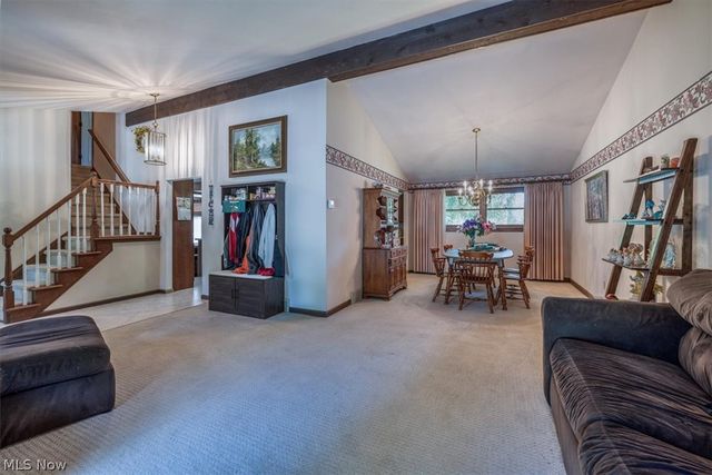 709 Oakhurst Drive, Amherst, OH 44001