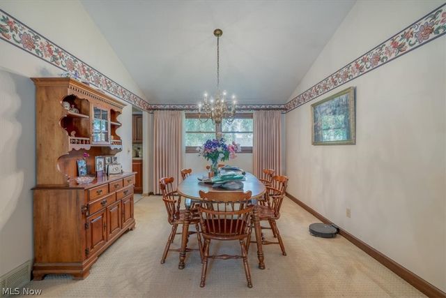 709 Oakhurst Drive, Amherst, OH 44001