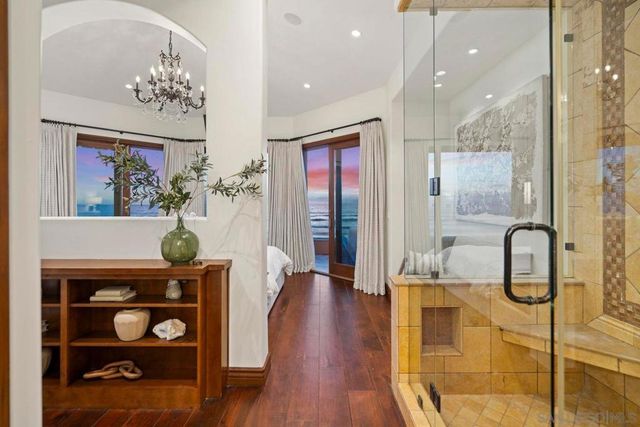 3409 ocean front walk, San Diego, CA 92109