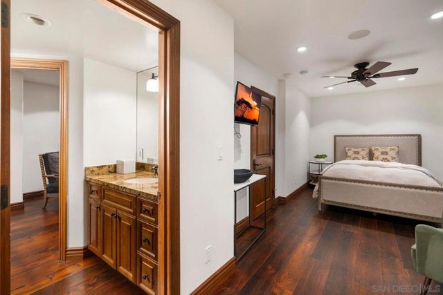 3409 ocean front walk, San Diego, CA 92109