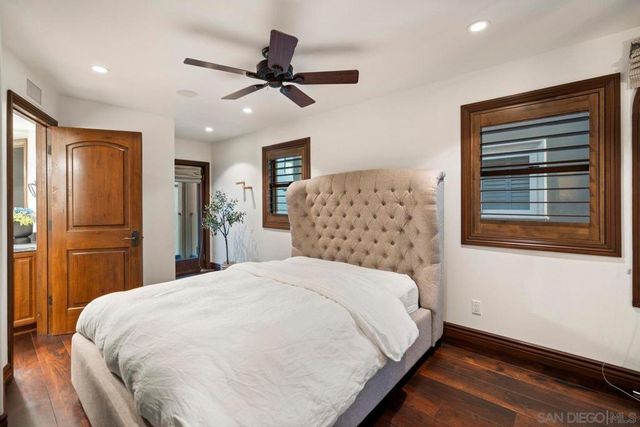 3409 ocean front walk, San Diego, CA 92109