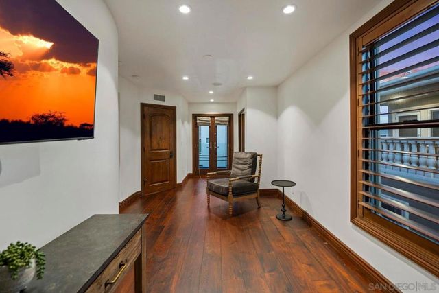 3409 ocean front walk, San Diego, CA 92109