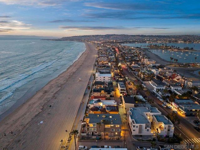 3409 ocean front walk, San Diego, CA 92109