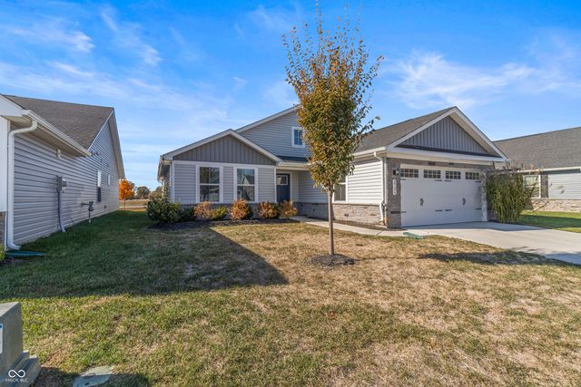 2726 Sand Hollow Drive, Lebanon, IN 46052