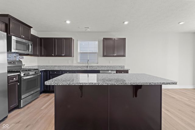 2726 Sand Hollow Drive, Lebanon, IN 46052