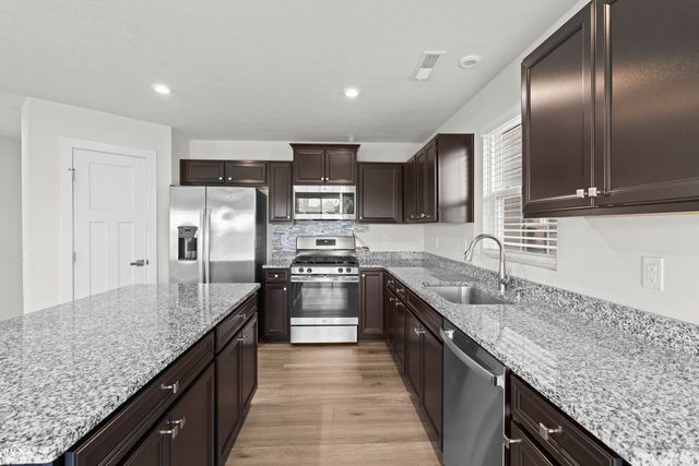 2726 Sand Hollow Drive, Lebanon, IN 46052