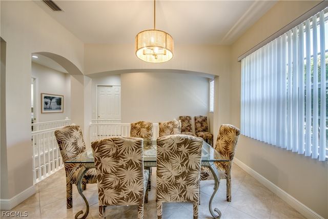 5912 Tarpon Gardens CIR 201, Cape Coral, FL 33914