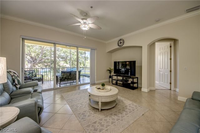 5912 Tarpon Gardens CIR 201, Cape Coral, FL 33914