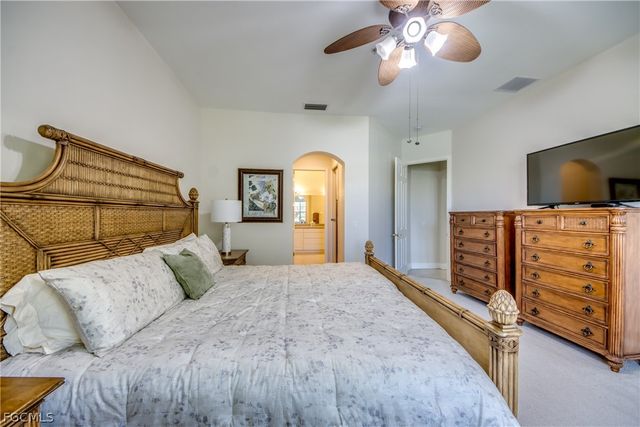 5912 Tarpon Gardens CIR 201, Cape Coral, FL 33914