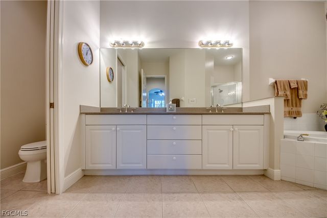 5912 Tarpon Gardens CIR 201, Cape Coral, FL 33914