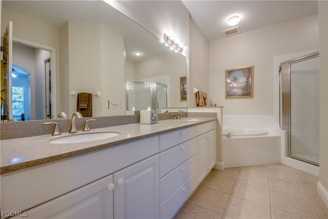 5912 Tarpon Gardens CIR 201, Cape Coral, FL 33914