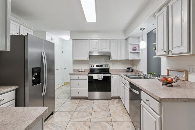 3896 Gate Drive, City Of Troy, MI 48083