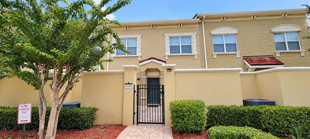 2544 BELLA VISTA Drive, Davenport, FL 33897