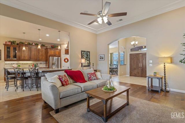 4401 Garnet Court, Bakersfield, CA 93308