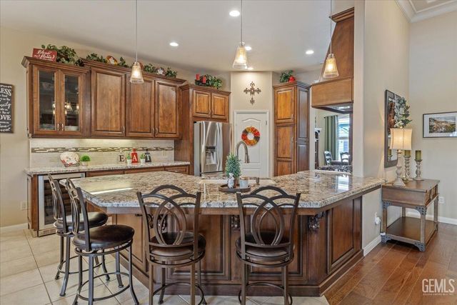 4401 Garnet Court, Bakersfield, CA 93308