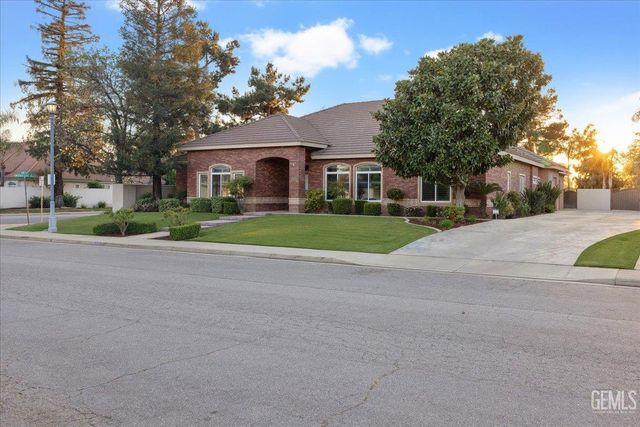 4401 Garnet Court, Bakersfield, CA 93308